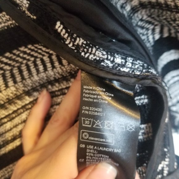 🌸 3/$15 H&M Tweed Jacket - Picture 4 of 4